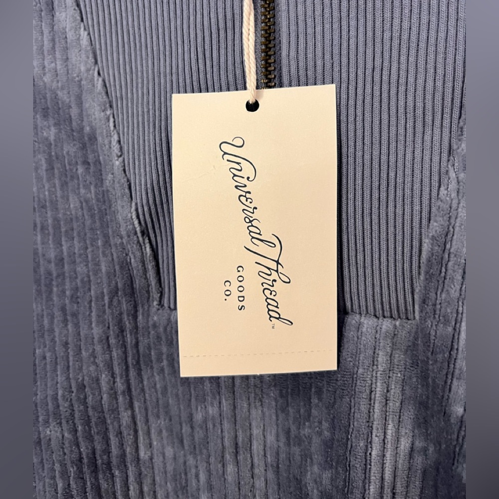 Universal Thread - Goods Co. - Pullover Sweater - Picture 3 of 5